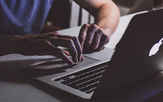 恭喜这位中国王牌锋霸，已获得英国劳工证，将出战英超青年联赛